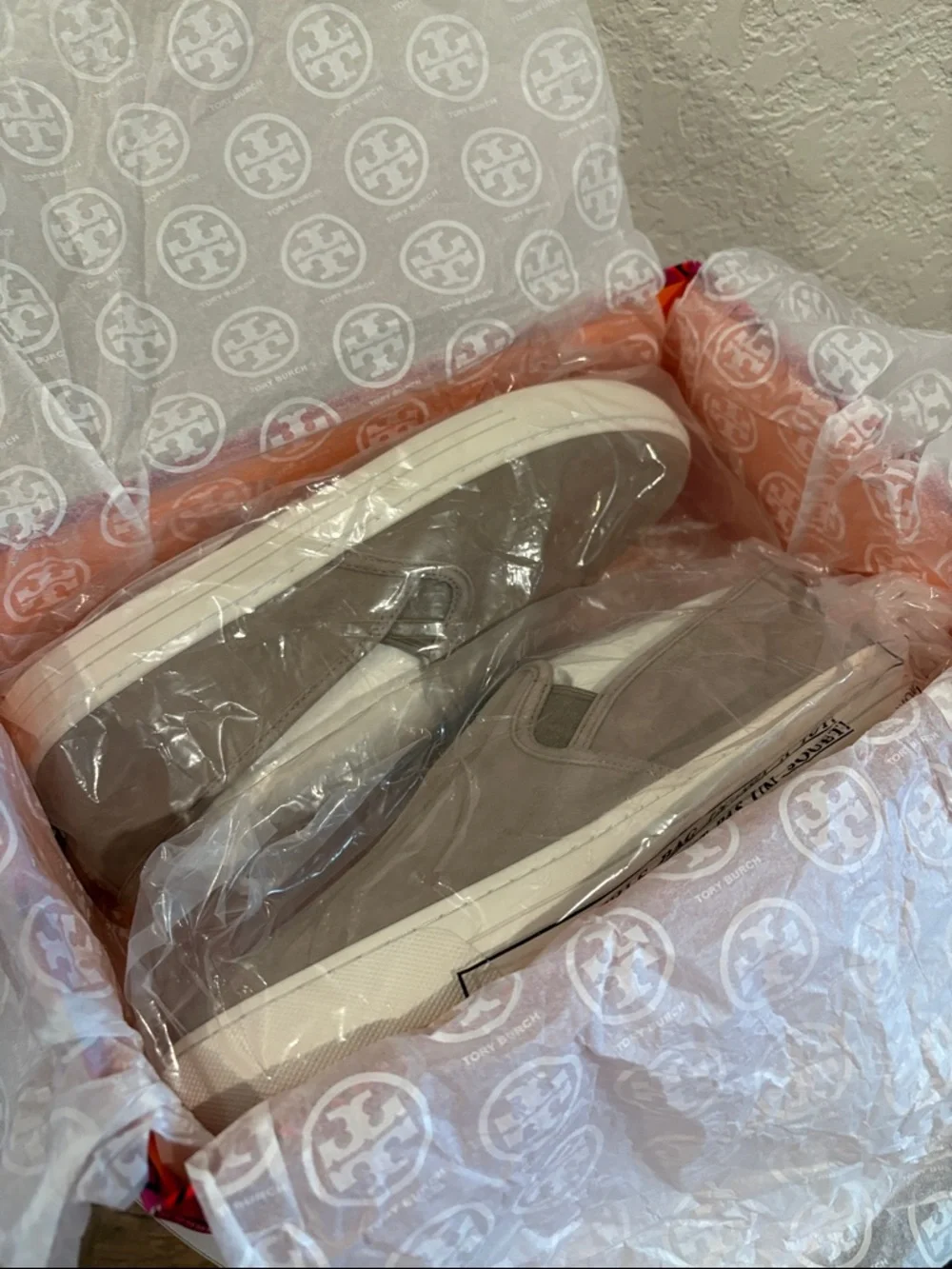 NWT Tory Burch Womens Slip-On Loafers in French Gray with White Sole